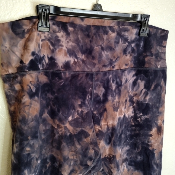 Lululemon Align Crop 21" Diamond Dye Graphite Grey Pink Pastel Sz 20 - Picture 3 of 8